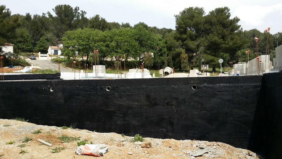 Prix d'un traitement anti termites sur Six Fours avant construction sur les fondations d'une maison