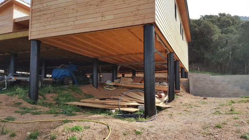 Prix d'un traitement anti termites avec un enduit bitumeux sur fondations en Corse